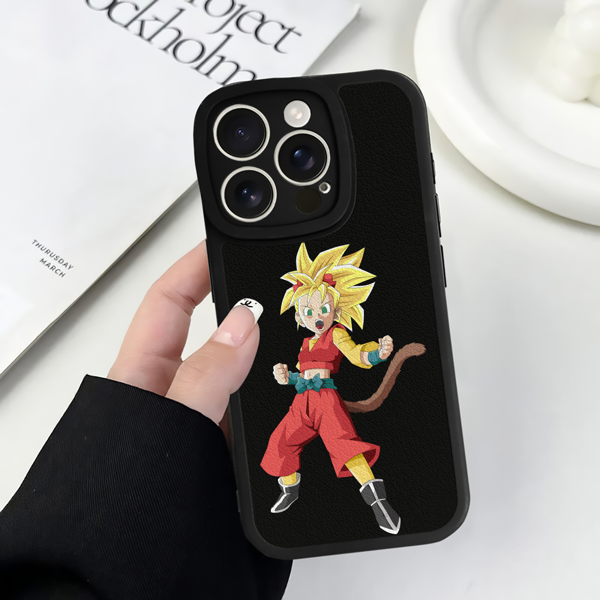 （画像用） ドラゴンボール カリフラ DRAGON BALL Caulifla 【iPhone 16シリーズ対応】シリコンスマホケース（レザー調） 材質：シリコン